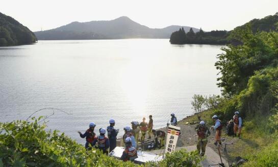 日本自卫队一架训练机坠落