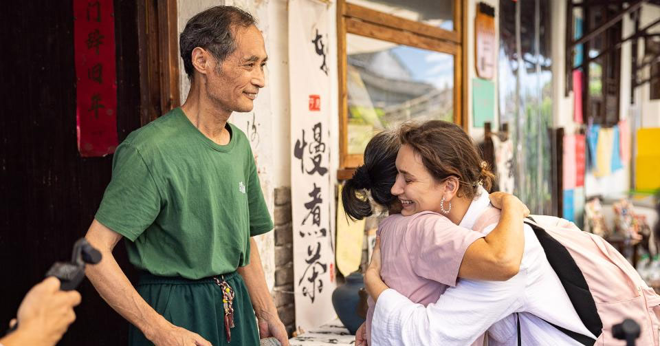 女英雄回“家”