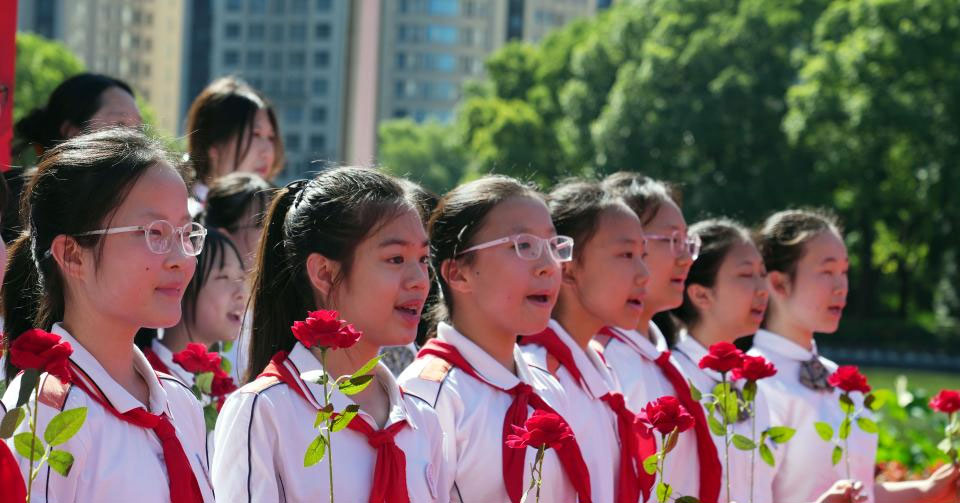 在中共一大纪念馆庆祝党的生日