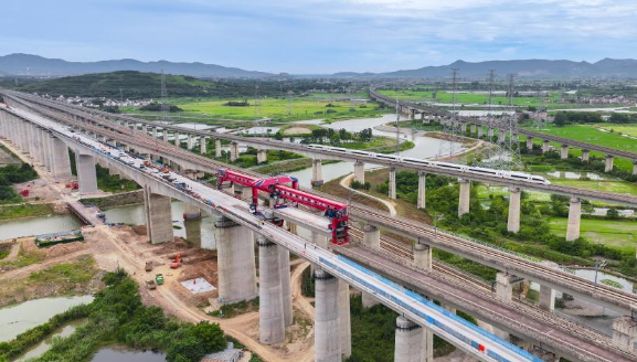 巢马城际铁路全线箱梁架设完成