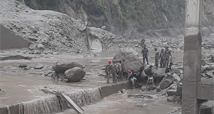 尼泊尔山洪致6名中国公民失踪