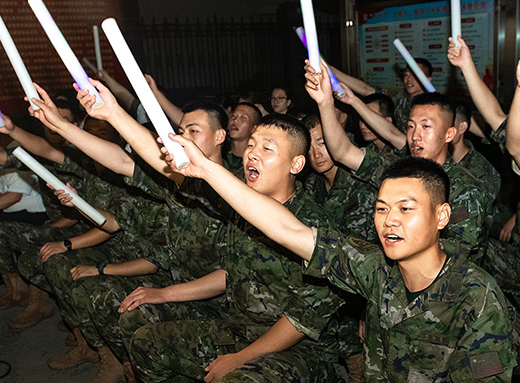 山西左权：军民同心共筑强军梦