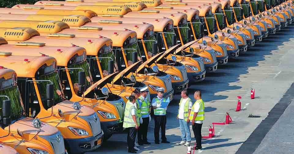 多地开展校车安全专项检查